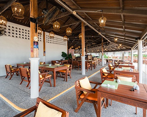 Sundowners Restaurant